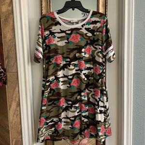 Camo dress in med.